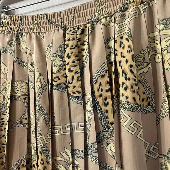 Vtg Alfred Dunner Womens Tan Pleated Skirt 12 Leopard Print Petite Quiet Luxury - Picture 5 of 7